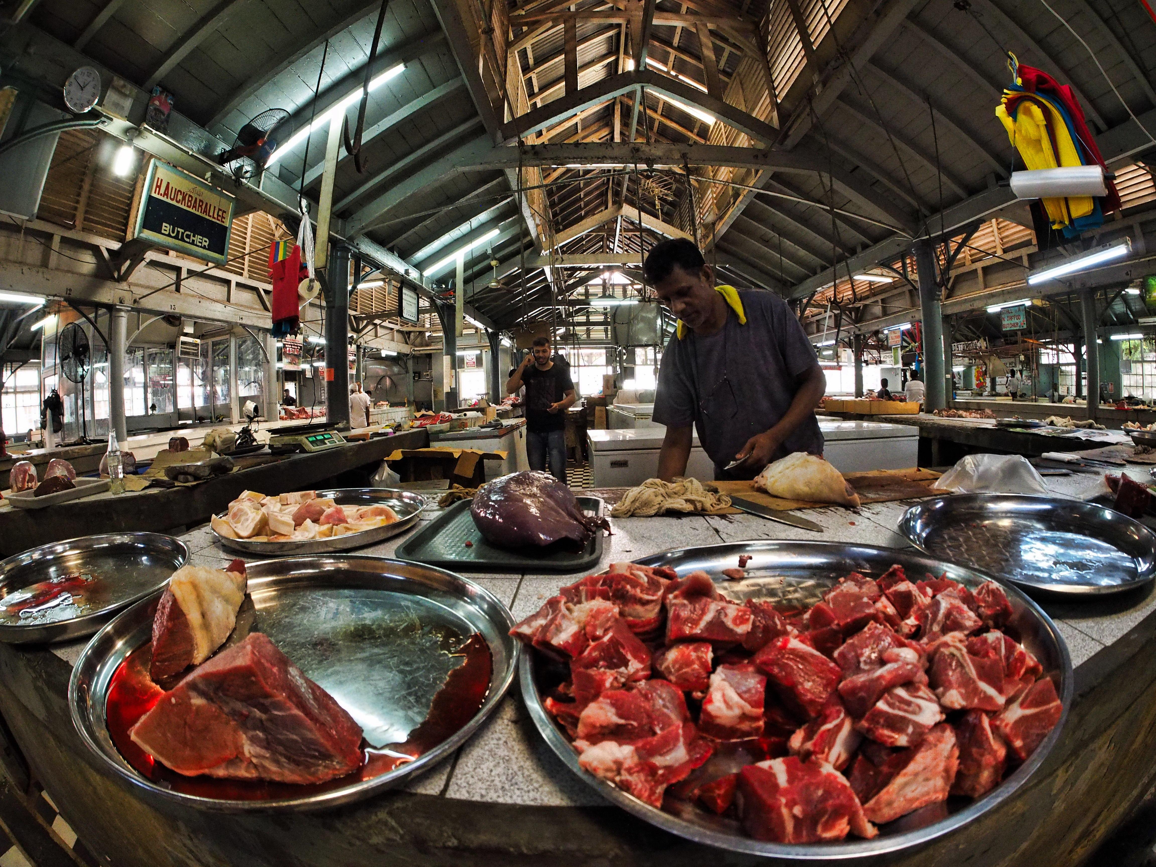 Auf dem Fleischmarkt in Port Louis.