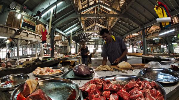 Auf dem Fleischmarkt in Port Louis.