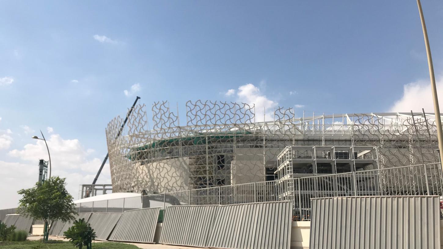 In Katar werden Stadien gebaut, die nach der WM 2022 niemand mehr braucht - eine gigantische Ressourcenverschwendung.