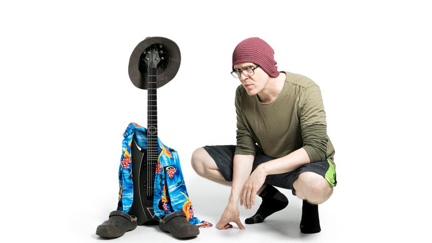 Der kanadische Sänger, Gitarrist und Produzent, der sich nicht nur mit einem Musikgenre zufriedengibt, wird von Medien und Musikkollegen und -kolleginnen gern mal als musikalisches Genie bezeichnet. Im Laufe seiner Karriere war Devin Townsend teilweise in Kooperationen und Bands aktiv, stellte aber schnell auch eine Solo-Karriere auf die Beine. Sein neustes Album "Empath" erschien 2019. Der kanadische Sänger, Gitarrist und Produzent, der sich nicht nur mit einem Musikgenre zufriedengibt, wird von Medien und Musikkollegen und -kolleginnen gern mal als musikalisches Genie bezeichnet. Im Laufe seiner Karriere war Devin Townsend teilweise in Kooperationen und Bands aktiv, stellte aber schnell auch eine Solo-Karriere auf die Beine. Sein neustes Album "Empath" erschien 2019.