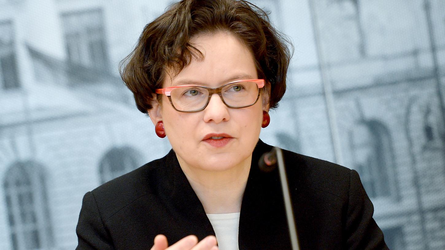 Maja Smoltczyk, Berliner Beauftragte für Datenschutz und Informationsfreiheit, sieht es kritisch, dass die Bahn Daten von Reisenden veröffentlicht.