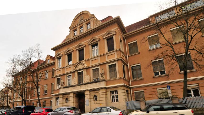 Das alte Chemie-Gebäude der FAU in Erlangen
