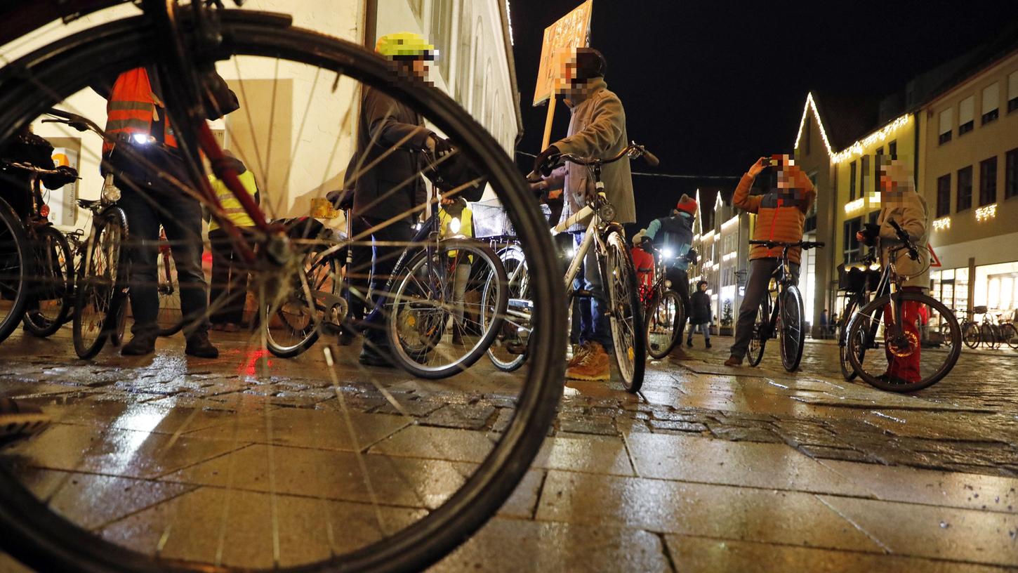 Neumarkt: Autofahrer nötigte Radler während Critical Mass