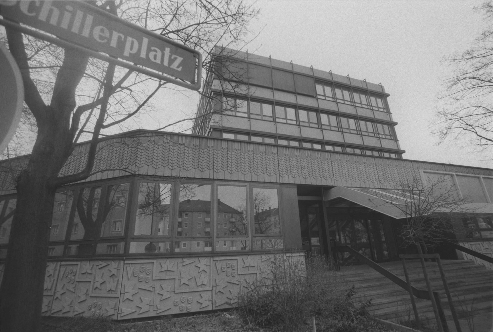Auch das Verwaltungsgelände am Schillerplatz ist Geschichte. Auf dem Areal sind mittlerweile viele Wohnungen errichtet worden.