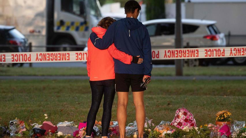 Was Rechtsradikalismus anrichten kann, zeigte sich im neuseeländischen Christchurch: Ein aus Australien stammender Rechtsterrorist tötete in zwei Moscheen 51 Muslime und verletzte etwa 50 Menschen. Die Tat löste weltweites Entsetzen und ganz besonders in Christchurch tiefe Trauer aus.