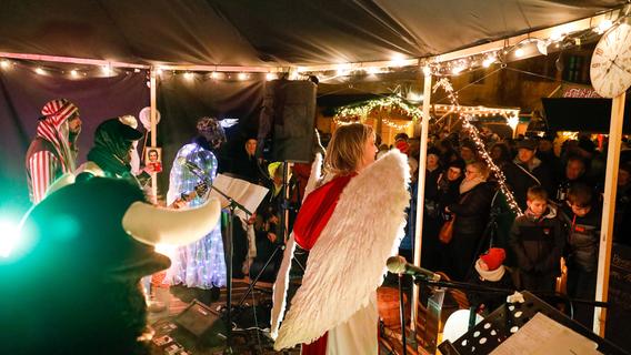 Krippenspiel mal anders: Rockfieber auf dem Altstädter Weihnachtsmarkt