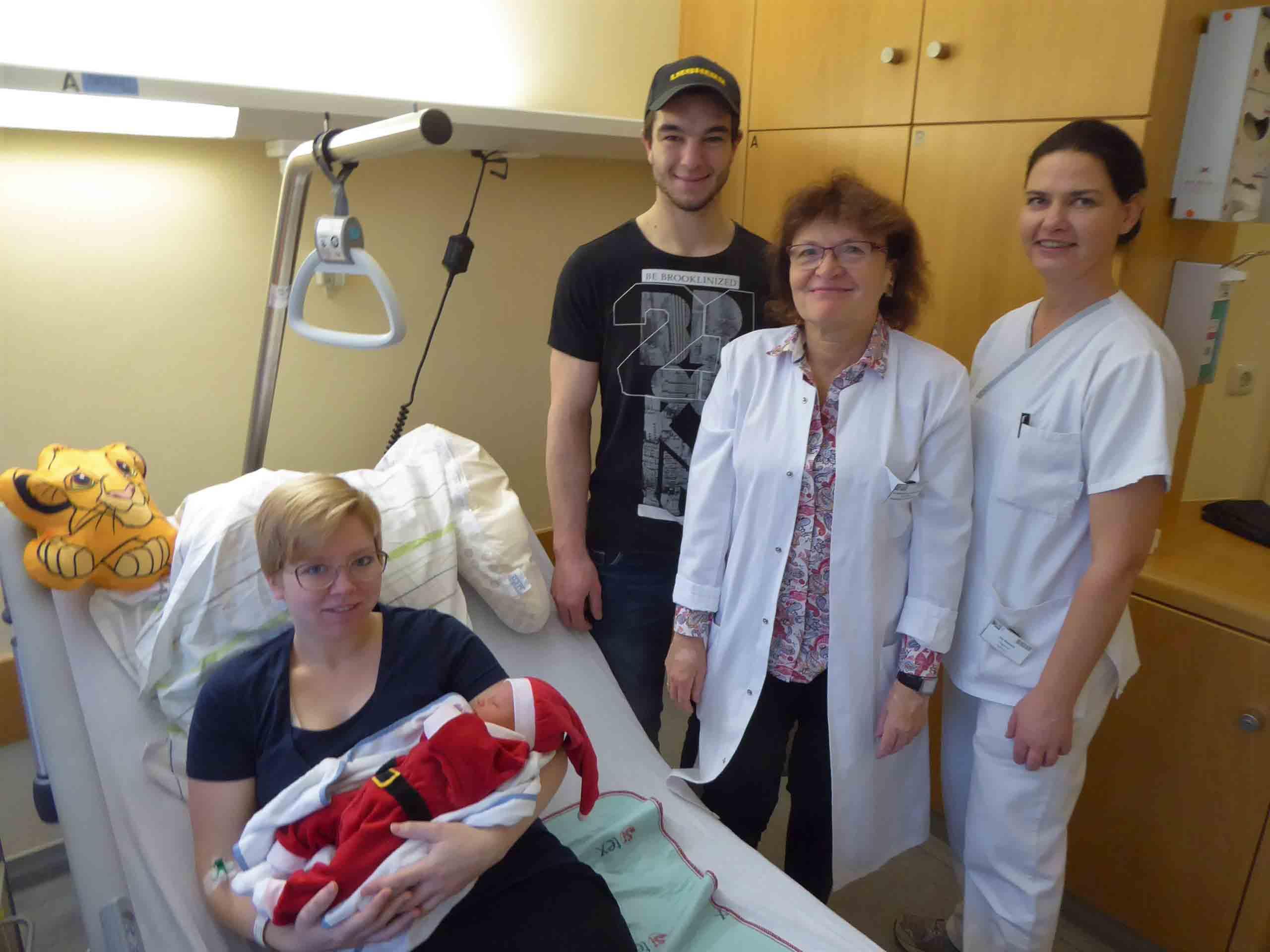 Annabelle Feiert Mit Dem Christkind Neustadt Aisch