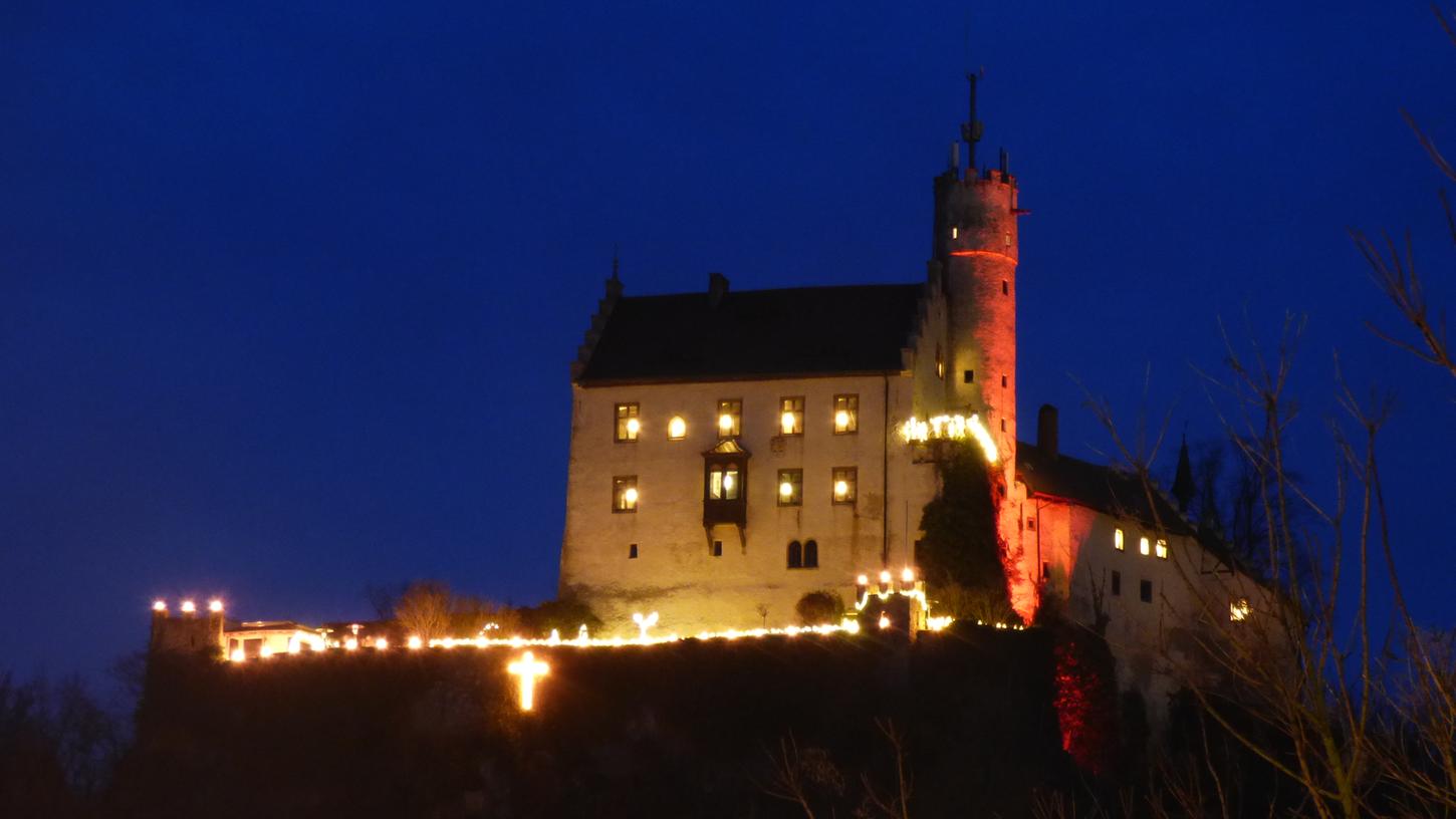 3000 Menschen bei Lichterprozession in Gößweinstein 3000 Menschen bei Lichterprozession in Gößweinstein