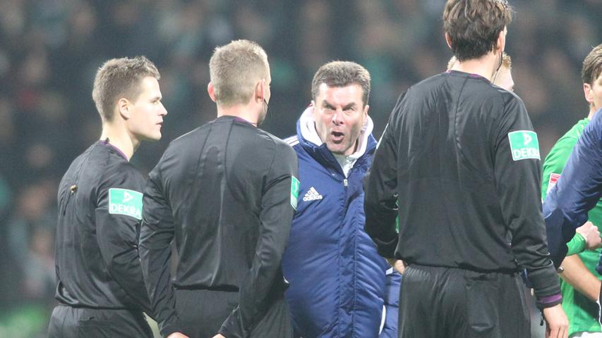 In seinem letzten Spiel als FCN-Trainer beim SV Werder Bremen war er schlecht auf Schiedsrichter Manuel Gräfe zu sprechen, dessen Gespann ein spätes Gegentor aus Abseitsposition durchgehen ließ.