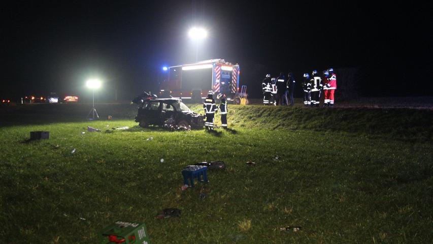 Auto überschlägt sich im Landkreis Fürth: Mann schwer verletzt