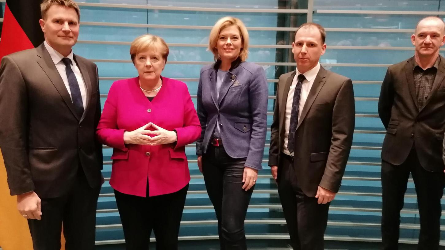 Ein Hörlbacher Imker saß mit Kanzlerin Merkel am Tisch