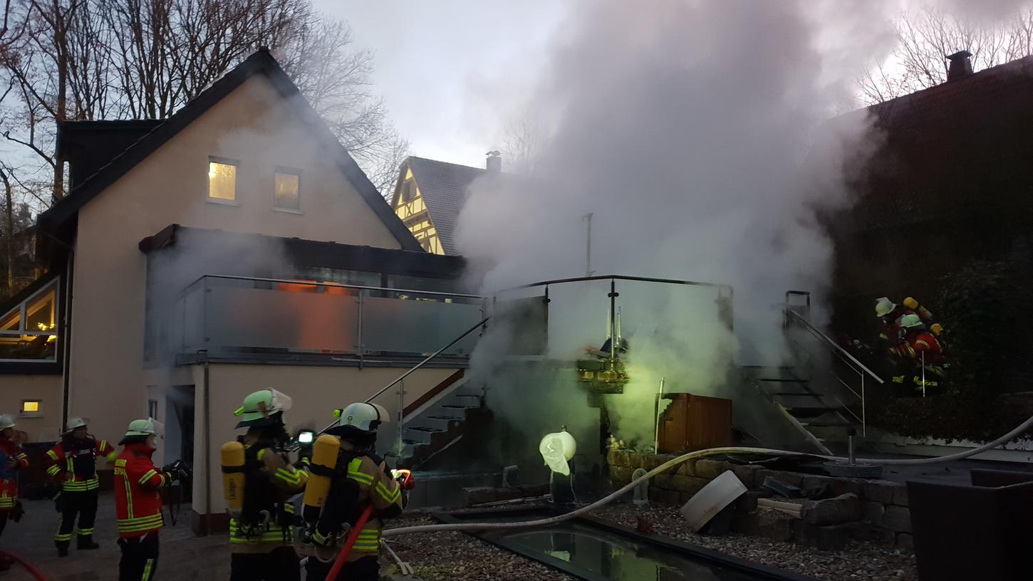 Feuer in Wiesenthau: Polizei ermittelt Brandursache