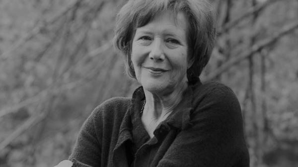 Die Volksschauspielerin Veronika Fitz ("Die Hausmeisterin") ist am 2. Januar im Alter von 83 Jahren gestorben. "Sie war eine wunderbare und eigensinnige Frau", sagte ihre Tochter Ariela Bogenberger.