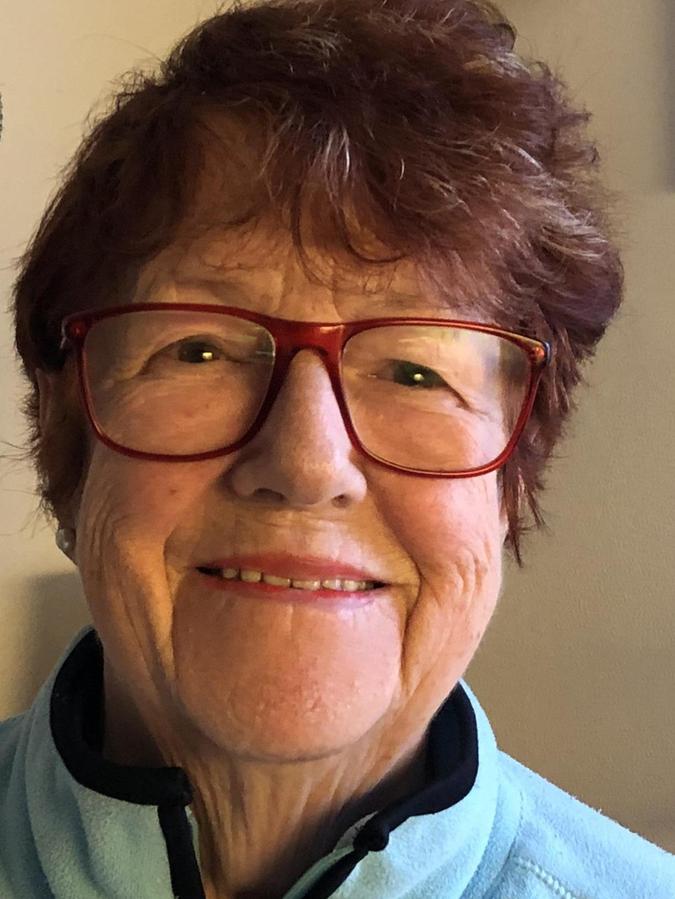 Renate Feil-Van Loon ist 83 Jahre alt. Sie berichtet über ihre Erfahrungen in der Nürnberger Bombennacht von 1945.