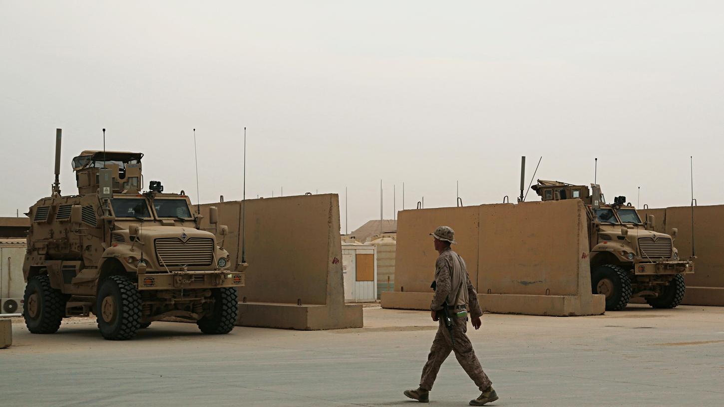 Der Iran hat aus Vergeltung für die Tötung seines Top-Generals Soleimani zwei von US-Soldaten genutzte Militärstützpunkte im Irak angegriffen.