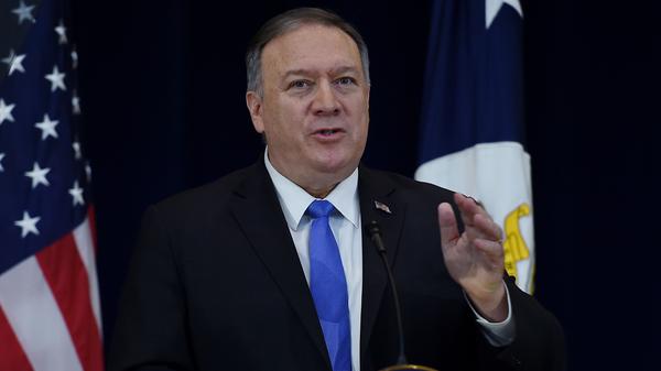 Januar 2019: US-Außenminister Mike Pompeo sendet in der ägyptischen Hauptstadt Kairo ein deutliches Zeichen in Richtung Iran. In seiner Rede nennt er die zwei Hauptziele der US-Militärstrategie im Nahen Osten: Zum einen soll die Terrormiliz Islamischer Staat (IS) besiegt werden, zum anderen will die USA den Einfluss Irans eindämmen. Präsident Donald Trump bezeichnet den Iran als eine große Bedrohung.
