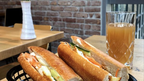 In der Chiso Kitchen, in der Breiten Gasse im Herzen Nürnbergs, können verschiedene vietnamesische Baguettes oder auch leckere Bowls übrig bleiben.