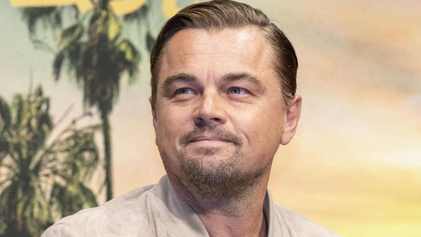 Filmstar Leonardo DiCaprio wird nach eigenen Angaben drei Millionen Dollar spenden. Das teilte die Organisation "Earth Alliance" des 45-jährigen Hollywood-Stars mit. DiCaprio engagiert sich seit Jahren aktiv für den Klimaschutz.