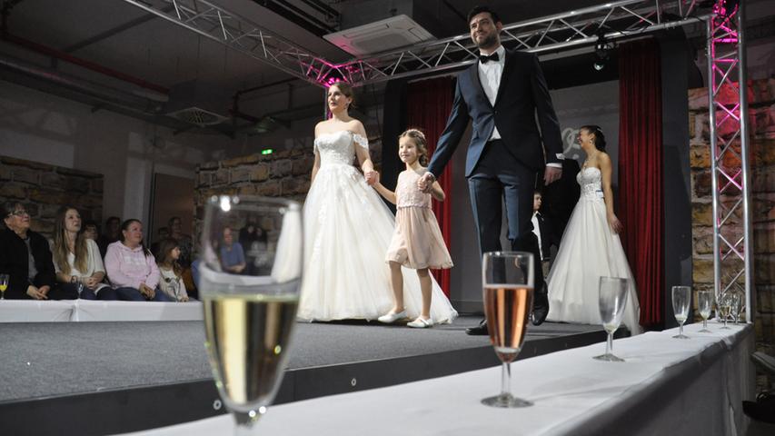 Ein Traum in Weiß: Hochzeits-Modenschau in Wachenroth