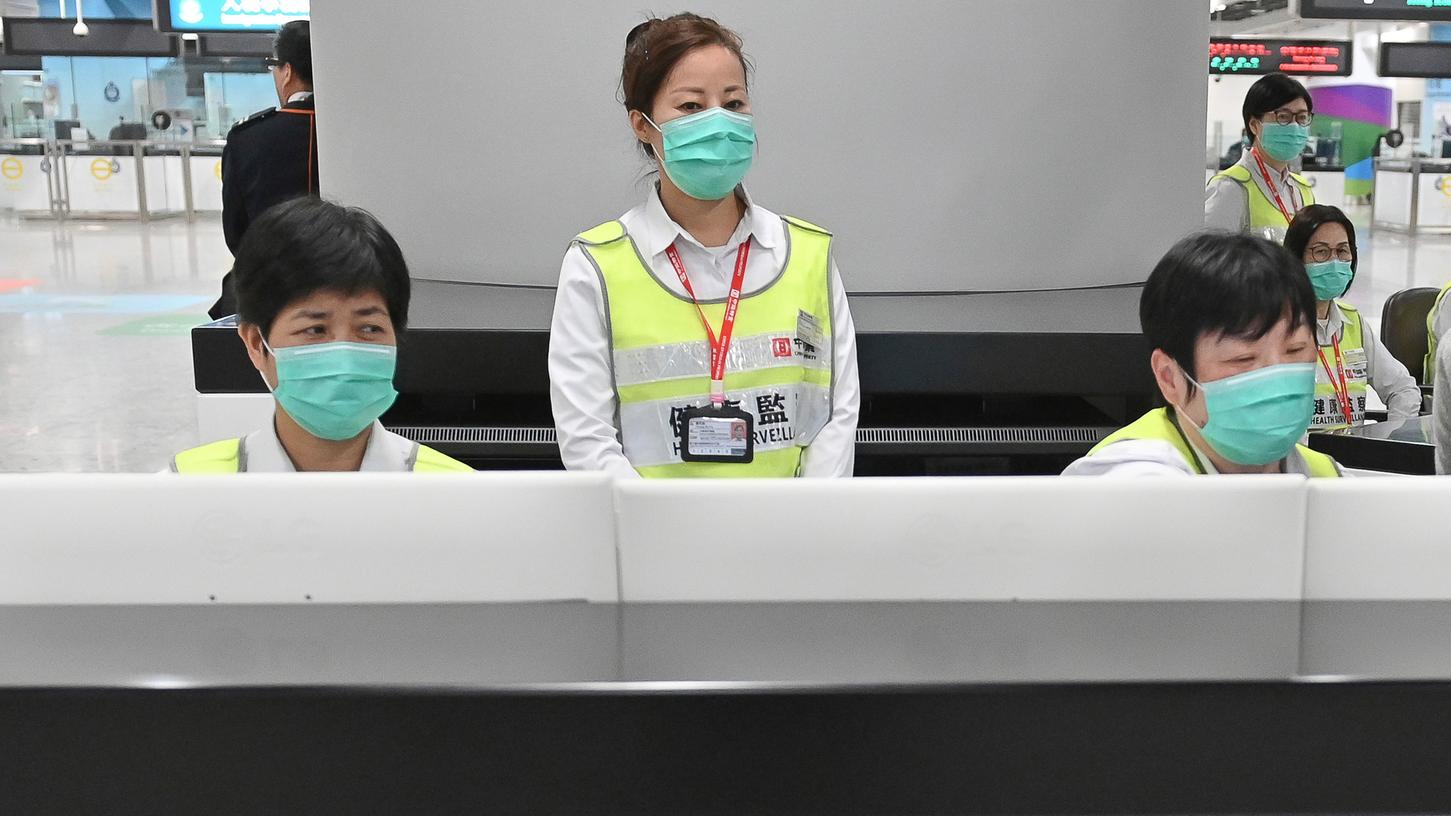 Die rätselhafte Lungenkrankheit hat in China ein erstes Todesopfer gefordert.