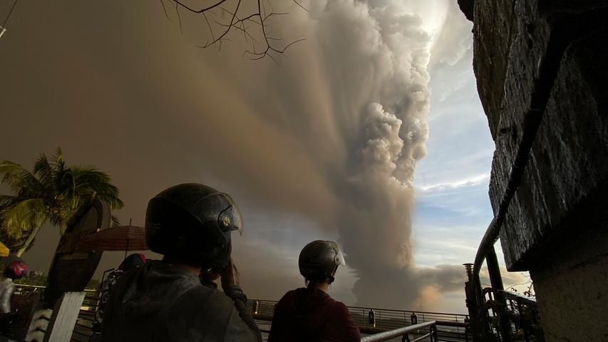 Rauch, Asche und Lava: Vulkan 