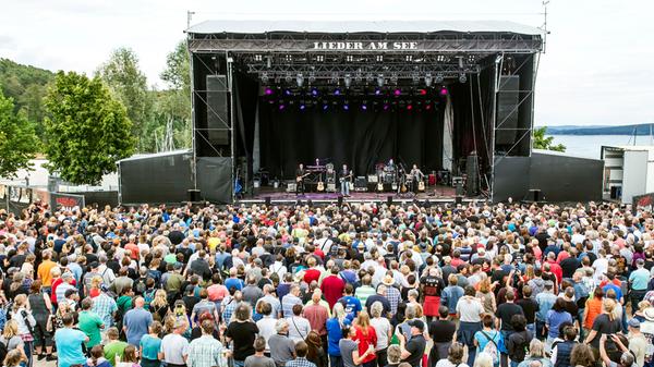 Am großen Brombachsee, genauer gesagt im Strandbad Enderndorf, findet normalerweise das "Lieder am See"-Festival statt. Wahrscheinlich wird auch dieses Event am Samstag, 18. Juli 2020, gestrichen.