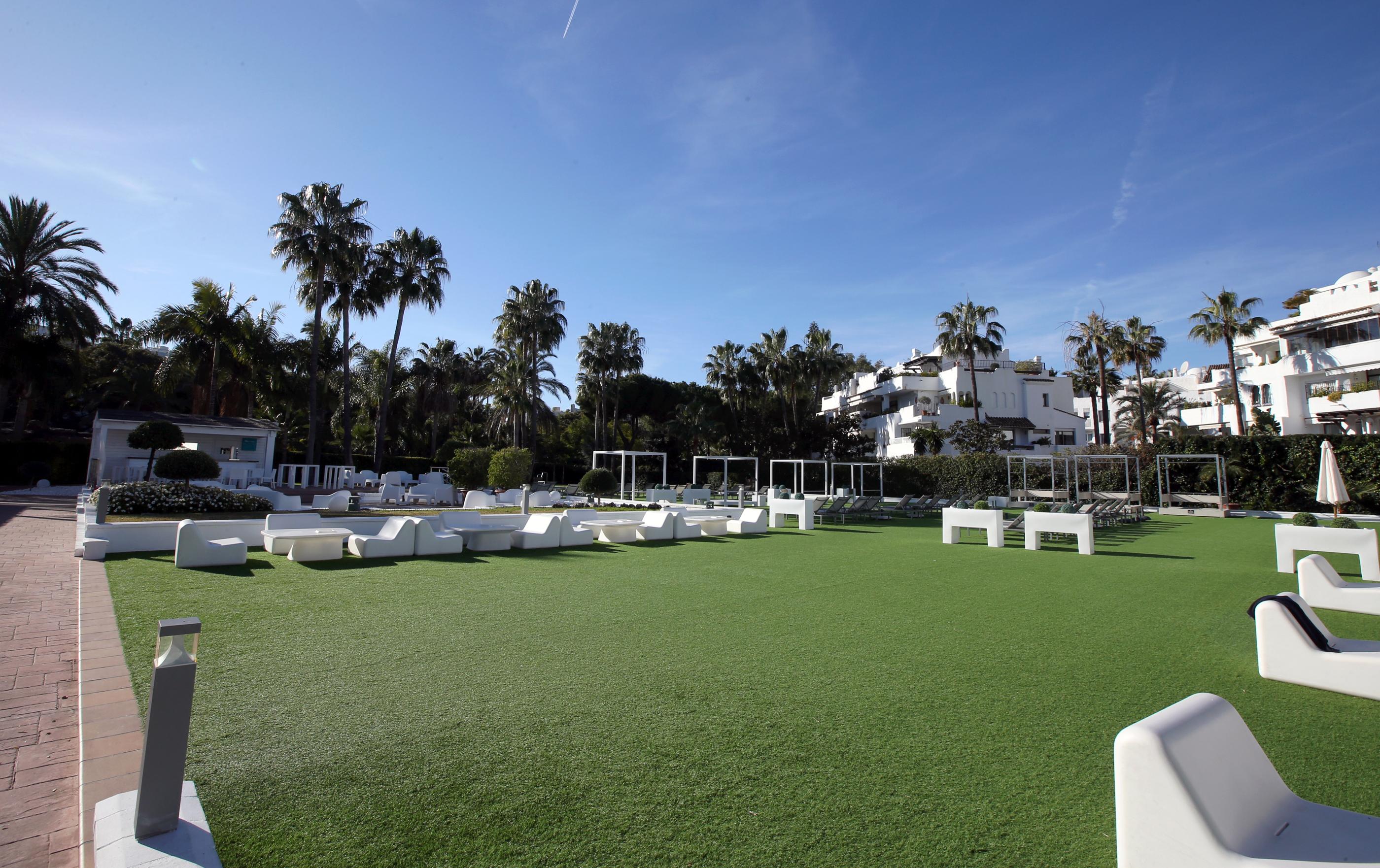 Den Wellness-Bereich wird die Mannschaft aber sicherlich nutzen, nicht zuletzt den Fitnessraum, der mit unterschiedlichen Geräten ausgestattet ist. Es stehen allerdings auch ein beheiztes Hallenbad, eine Sauna und ein Dampfbad zur Verfügung.