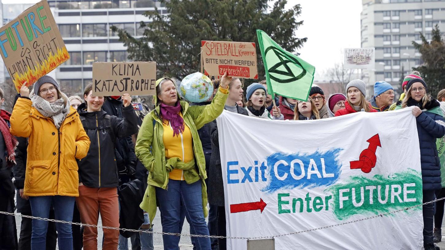 Klimakurs: Gewerkschafts-Chef kritisiert Siemens