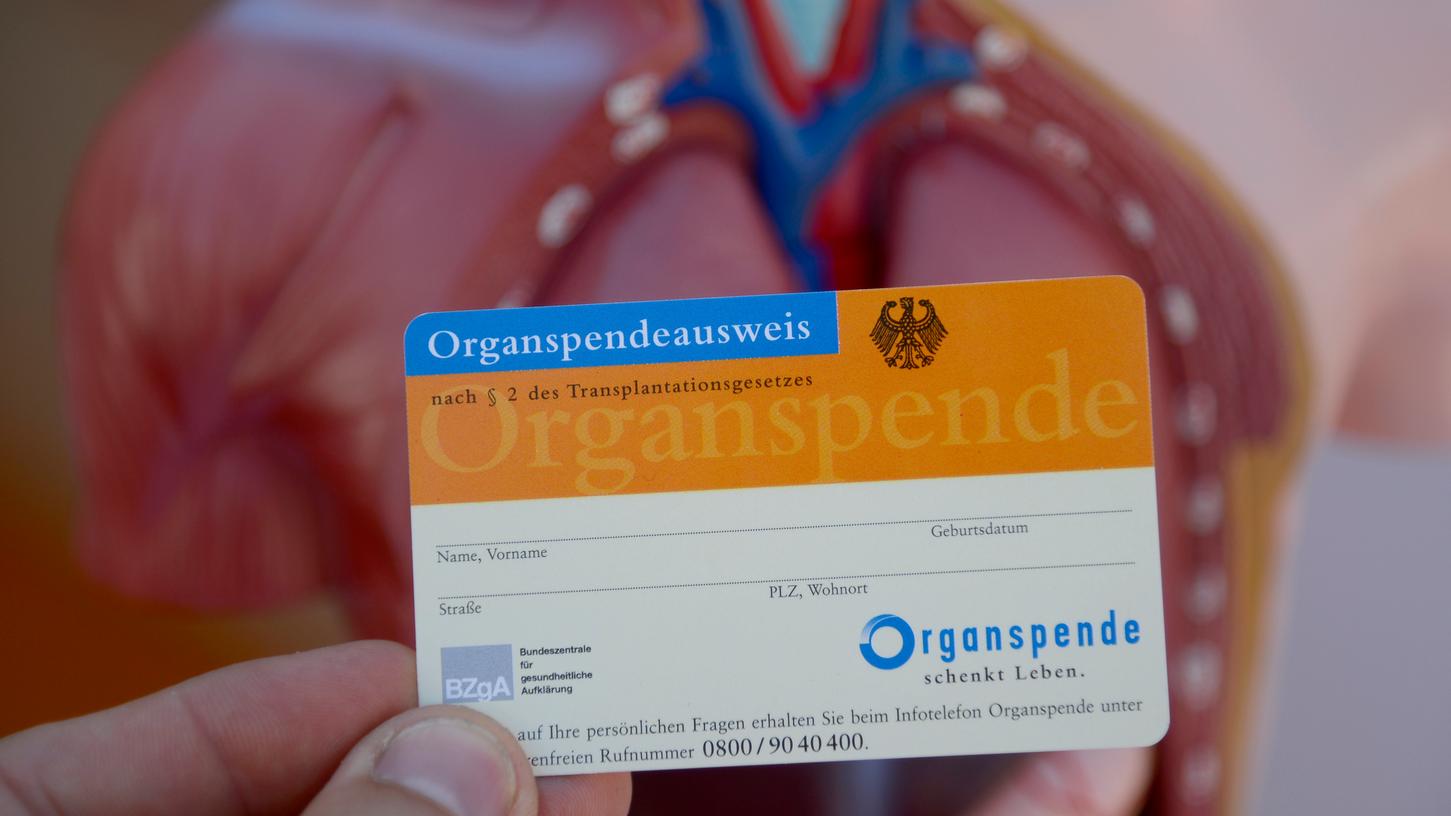 Ein Organspendeausweis, aufgenommen beim Tag der Organspende
