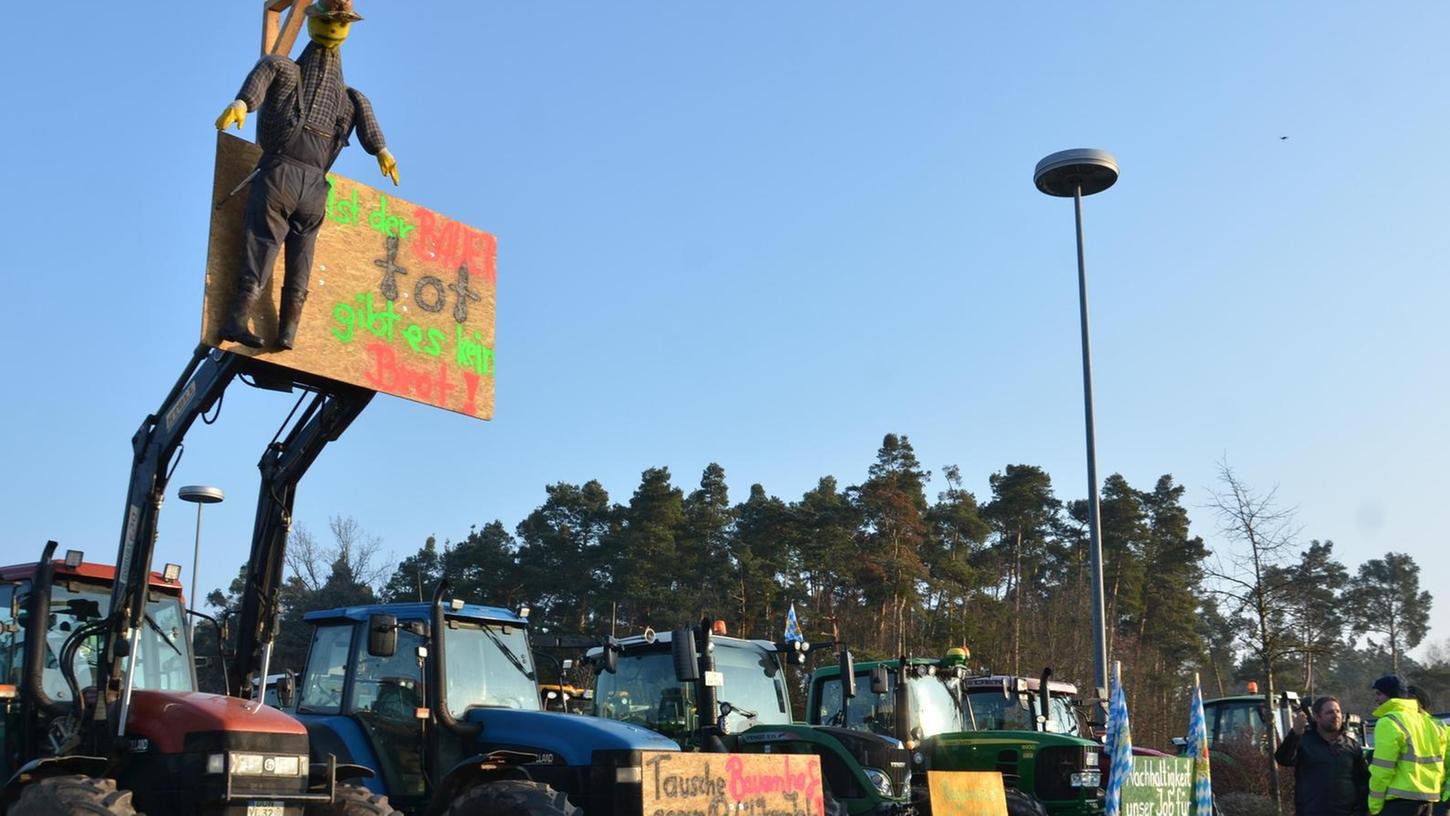 Rother Protest: Traktorkonvoi nach Nürnberg