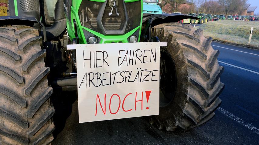 Protestierende Bauern rollen durch Fürth und den Landkreis