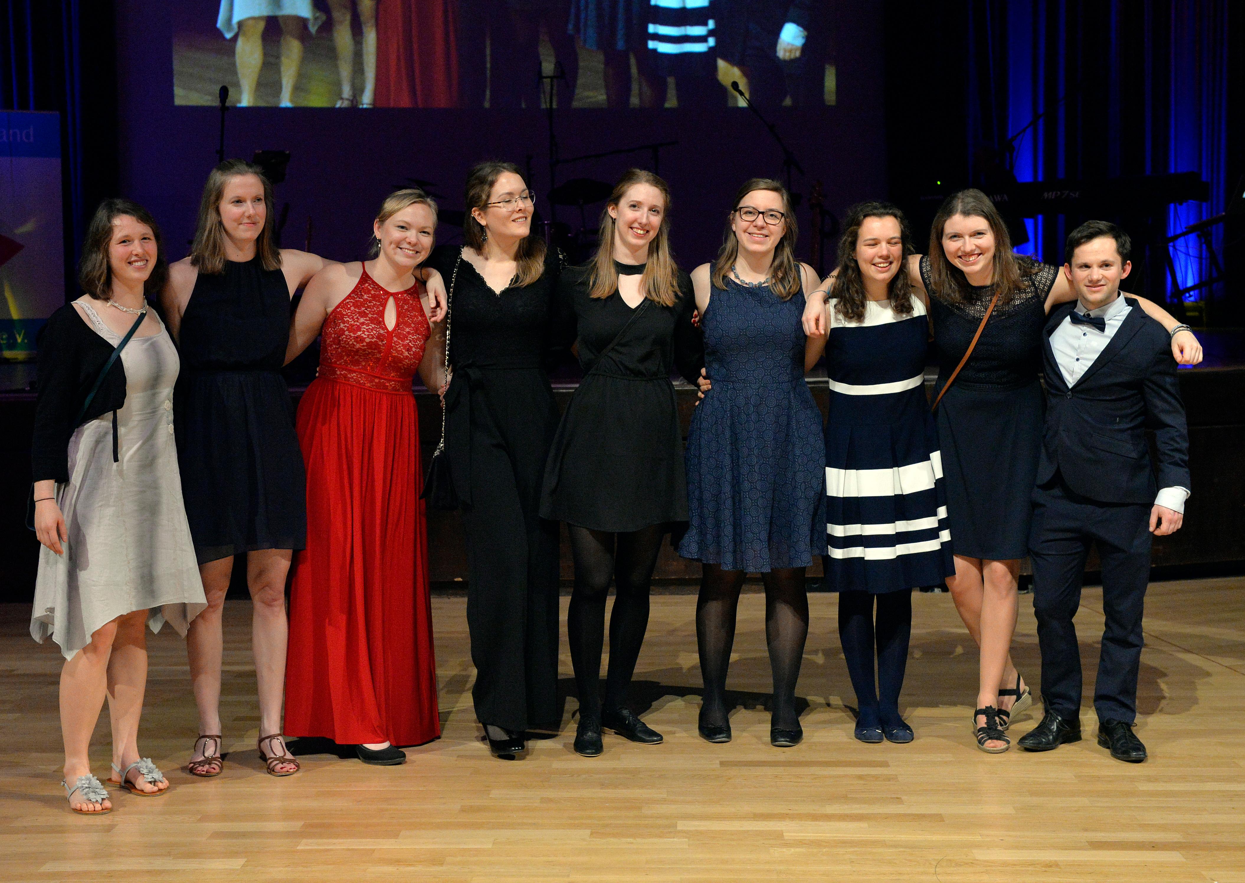 Das FAU-Team hatte sich knapp durchgesetzt, Jonathan Schreiber lag mit 30,8 Prozent dahinter, die Freistil-Staffel folgte direkt mit 29,89 Prozent.