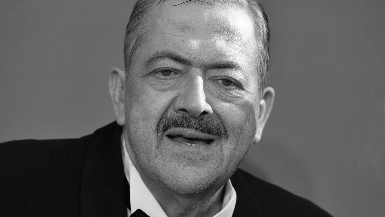 Er war das Gesicht einer der beliebtesten deutschen Fernsehserien: Joseph Hannesschläger, der "Rosenheim-Cop", verlor am 20. Januar den Kampf gegen den Krebs. Er starb im Alter von 57 Jahren.