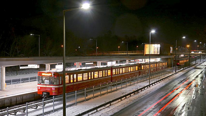 9600 Fahrgäste pro Werktag: Der U-Bahnhof Langwasser Nord ist nach seiner Lage am nördlichen Rand des Nürnberger Stadtteils Langwasser benannt.