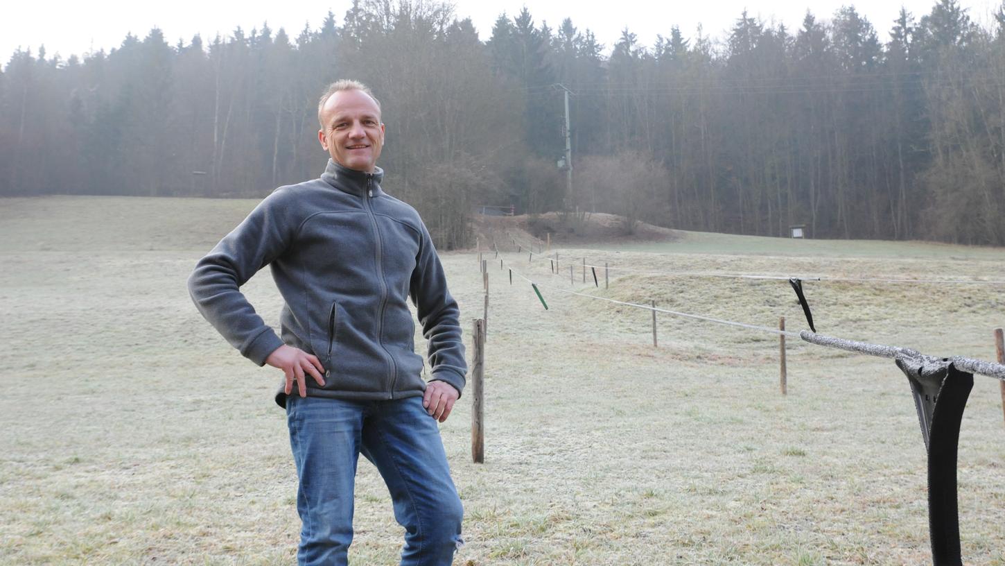 Markus Pöhlmann erzählt von seinem beruflichen Alltag. Als Betreiber eines Skilifts in Franken hat er es schwer.