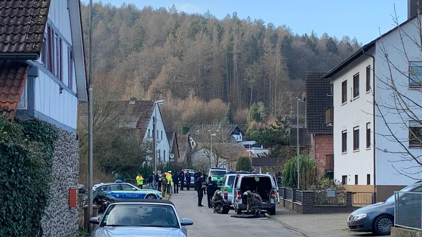 SEK-Einsatz in Franken: Mann bedroht Nachbarn mit Eisenstange 