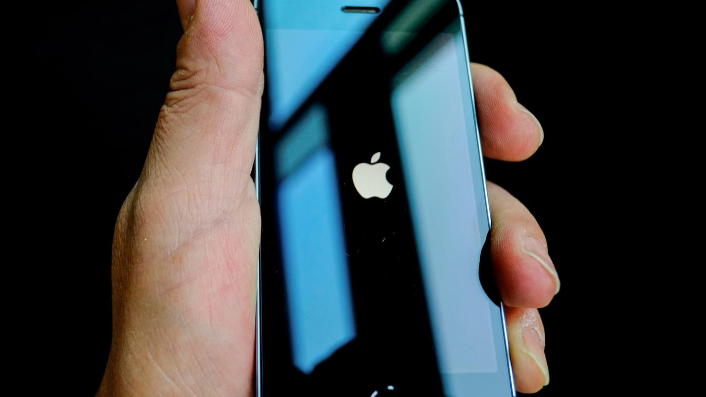 Apple ist gegen die Einführung einer einheitlichen Anschlussbuchse bei Smartphones.