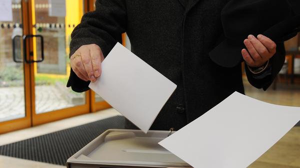 Ressort: Forchheim..Foto: Athina Tsimplostefanaki..Motiv: Oberbürgermeisterwahl 2016 in Forchheim..Datum: 20.03.2016