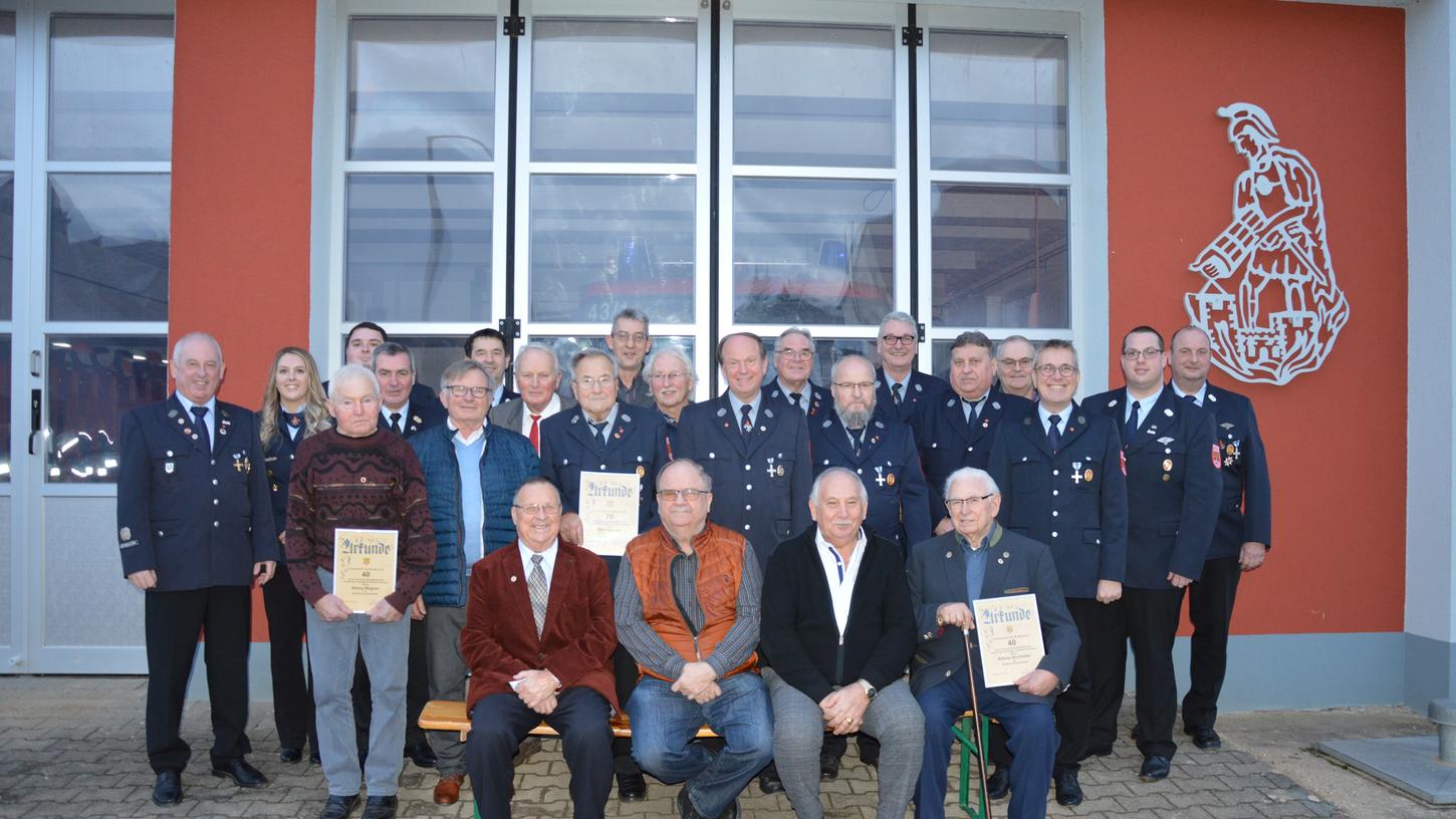Auch Ehrungen standen auf dem Programm der Jahreshauptversammlung der Freiwilligen Feuerwehr Gosberg.