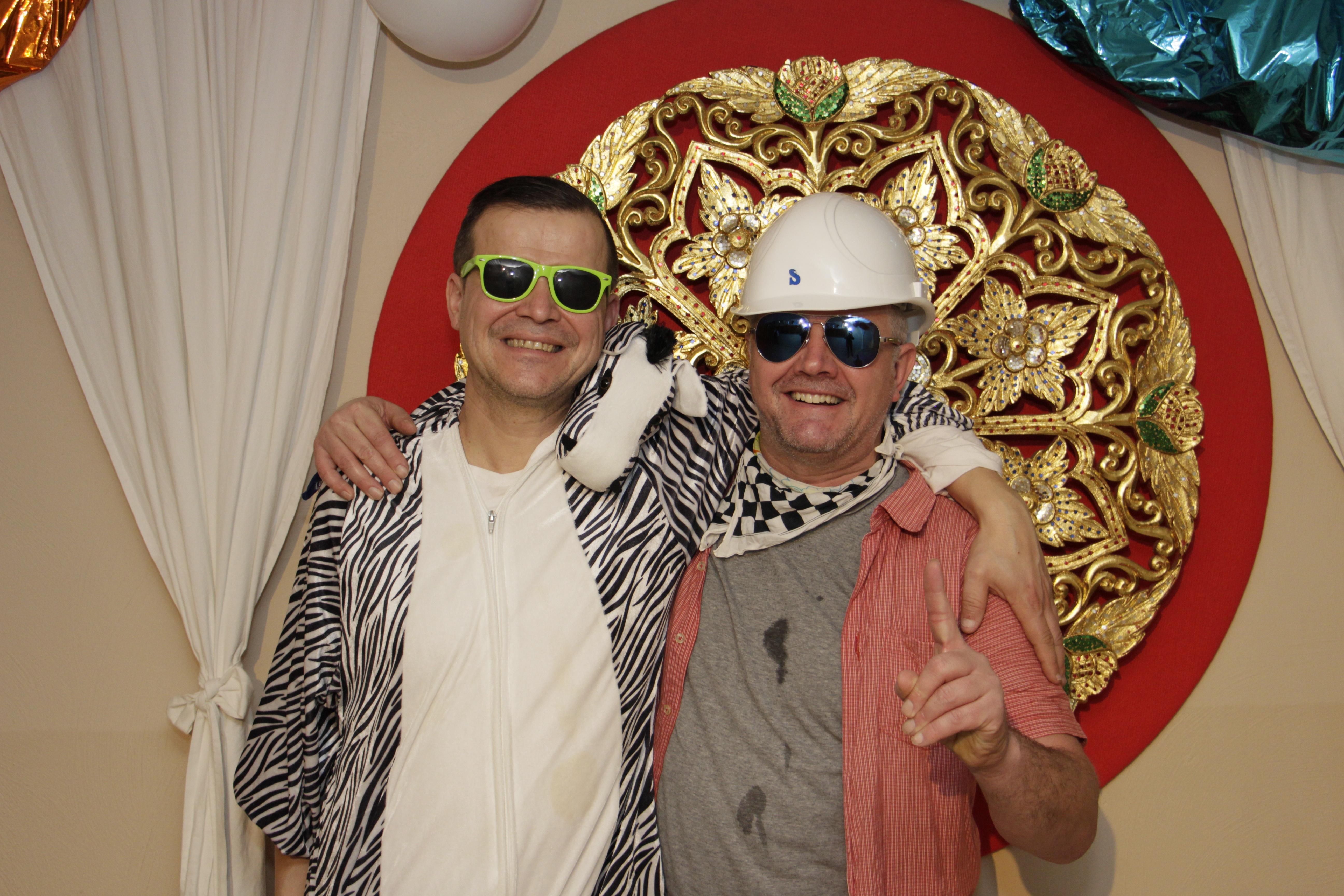 Wenn der Bauarbeiter mit einem Zebra unterwegs ist...