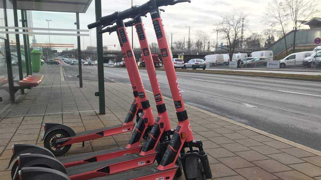 Ab Montag: E-Scooter stehen in Fürth bereit
