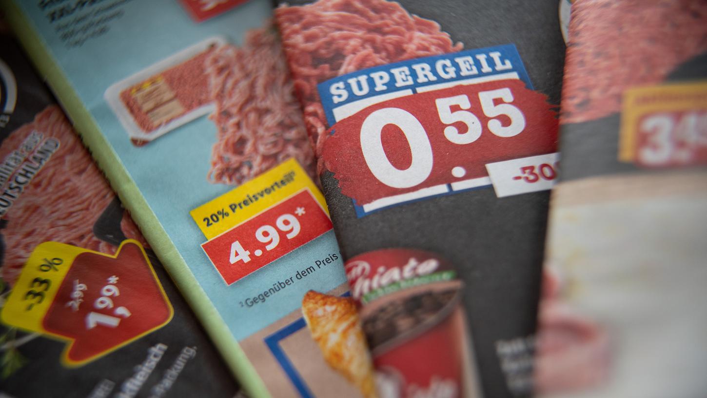 Dumpingpreise auf Fleisch und andere Lebensmittel beschäftigen am Montag die Politik.