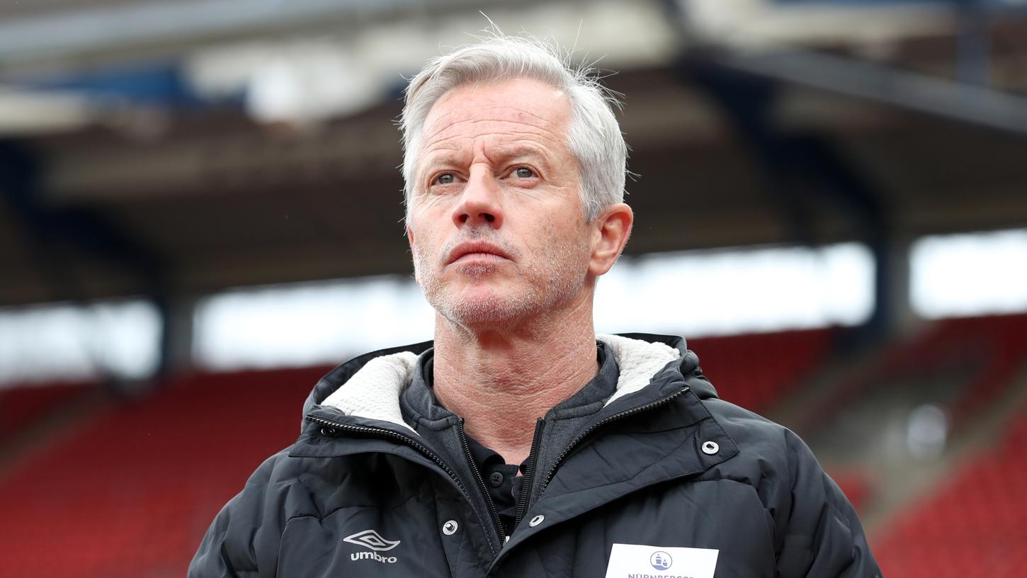 Nicht begeistert ist Club-Coach Jens Keller von der Berichterstattung über den Auftritt seines FCN in Hamburg.