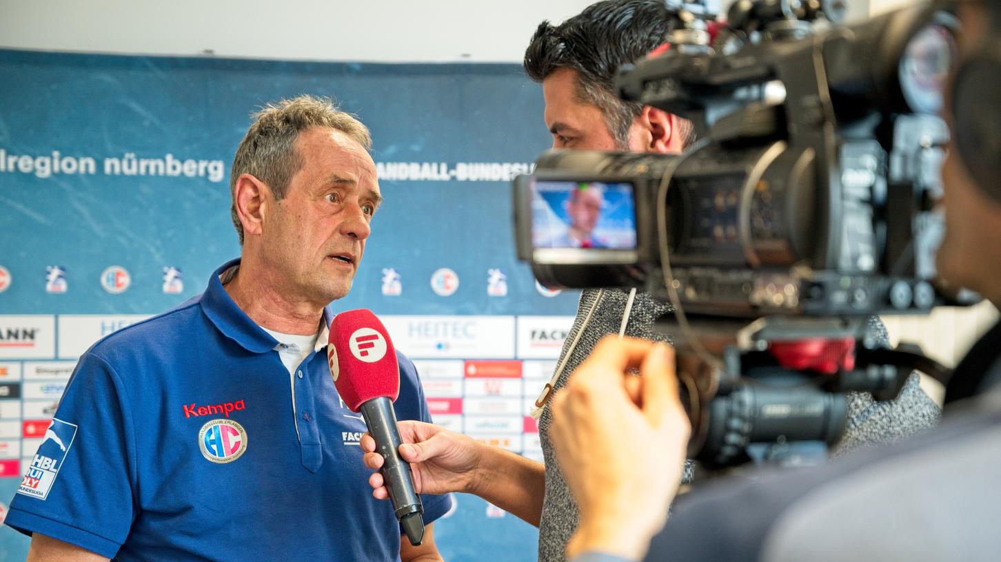 "Der richtige Mann zur richtigen Zeit": Rolf Brack, bis Sommer HCE-Cheftrainer, stellt sich in Erlangen vor.