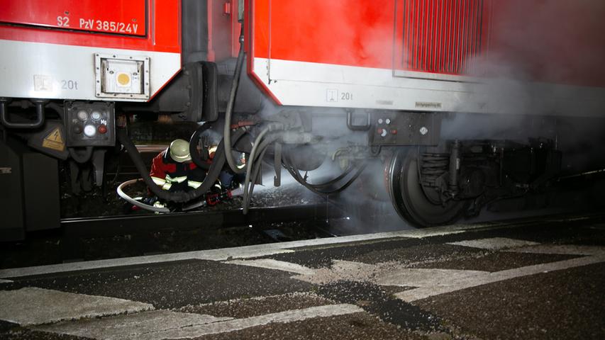 Rauchende Bremsen: Zug legt Notstopp bei Deining hin