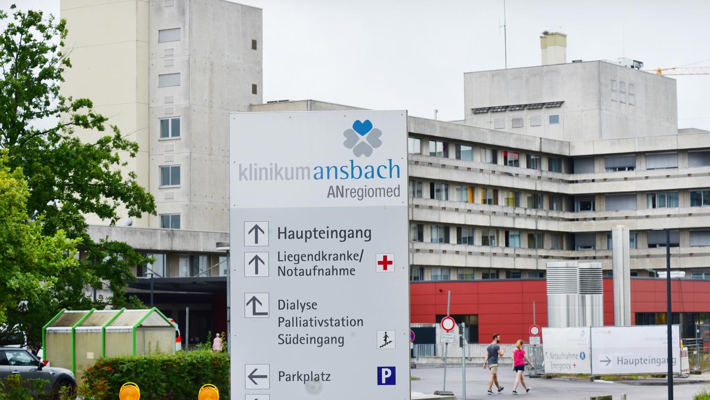 Das Krankenhaus in Ansbach steht im Fokus der Überlegungen. 
