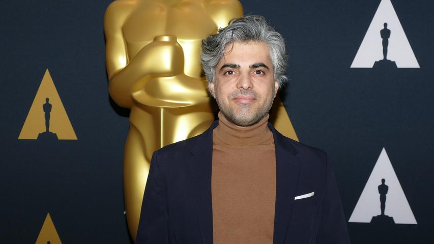 Schon vor der Oscar-Verleihung ist der syrische Regisseur Feras Fayyad mit seiner deutschen Ko-Produktion "The Cave" in Hollywood gefeiert worden. Alle Nominierten in der Kategorie bester Dokumentarfilm: "American Factory", "The Cave", "The Edge of Democracy" ("Am Rande der Demokratie"), "For Sama" und "Medena zemja" ("Land des Honigs").