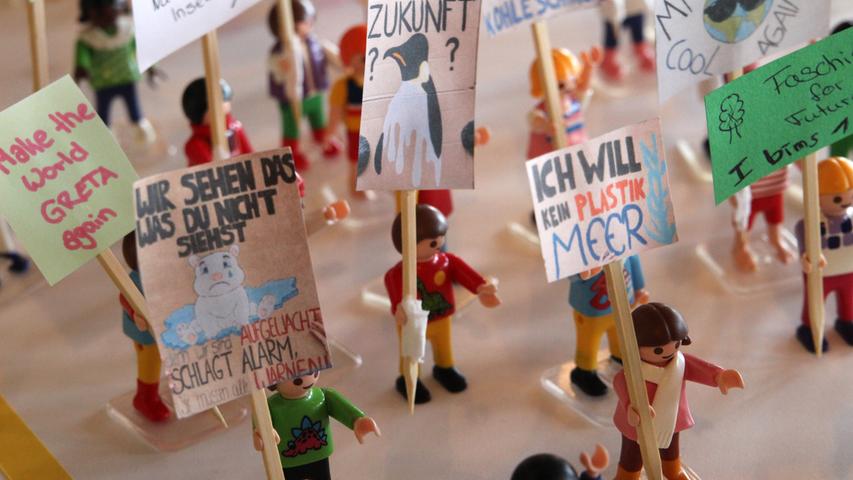 Faschingsumzug in Miniatur: Tanzschule startet Rekordversuch