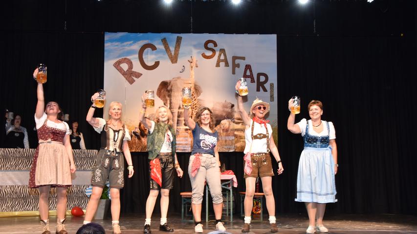 Fünf Stunden Bühnenzauber: RCV glänzt mit Prunksitzung in der Kufa
