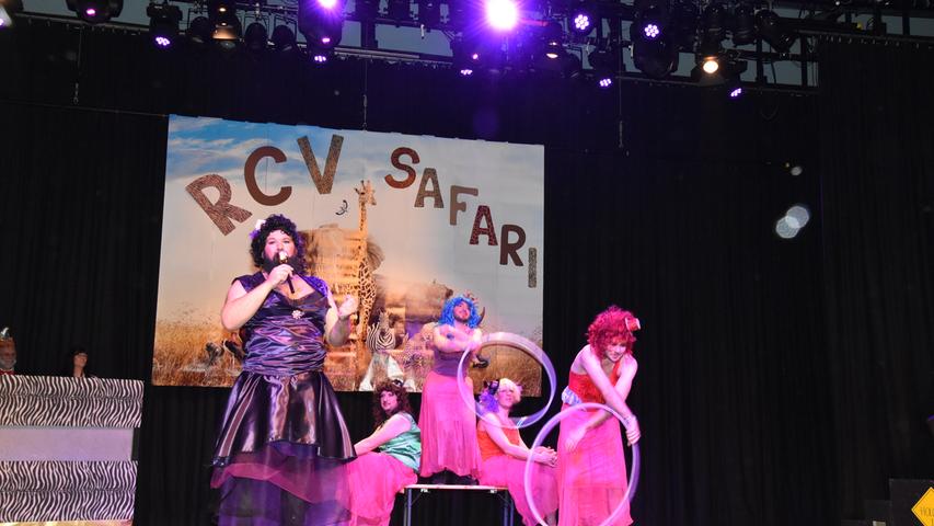 Fünf Stunden Bühnenzauber: RCV glänzt mit Prunksitzung in der Kufa